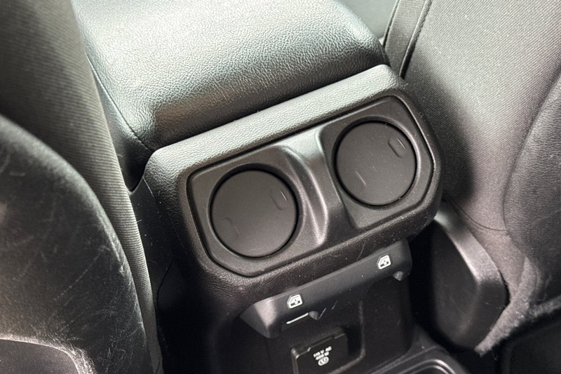 Jeep Gladiator Vehicle Full-screen Gallery Image 42