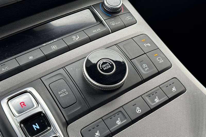 Hyundai Palisade Vehicle Full-screen Gallery Image 32