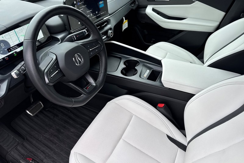 Acura ZDX Vehicle Full-screen Gallery Image 10