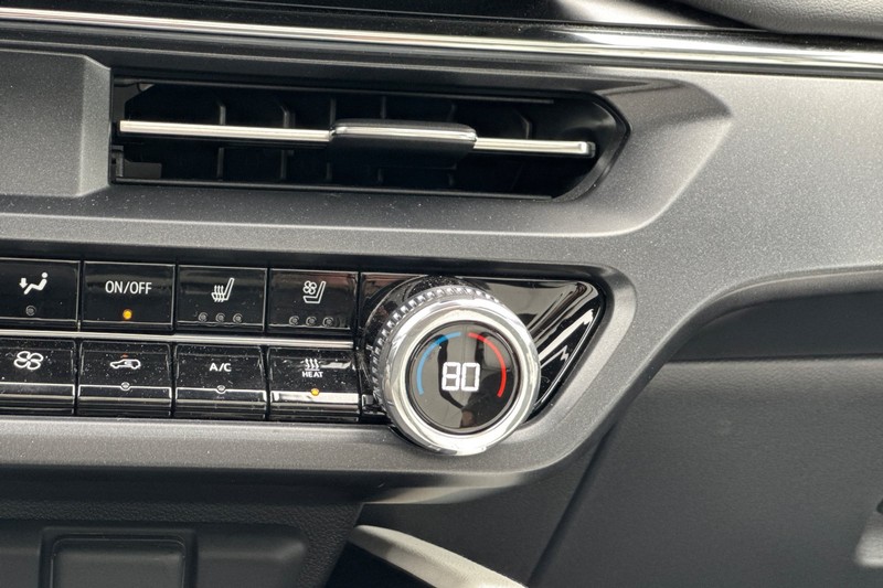Acura ZDX Vehicle Full-screen Gallery Image 30