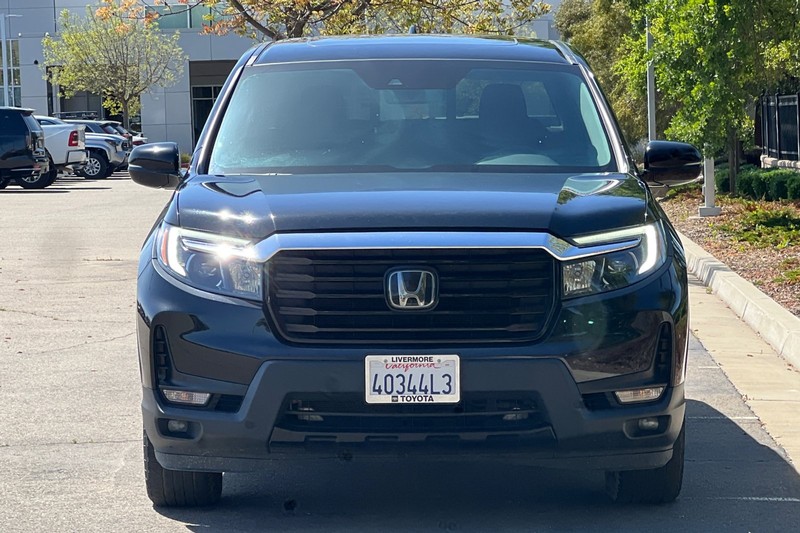 Honda Ridgeline Vehicle Full-screen Gallery Image 09