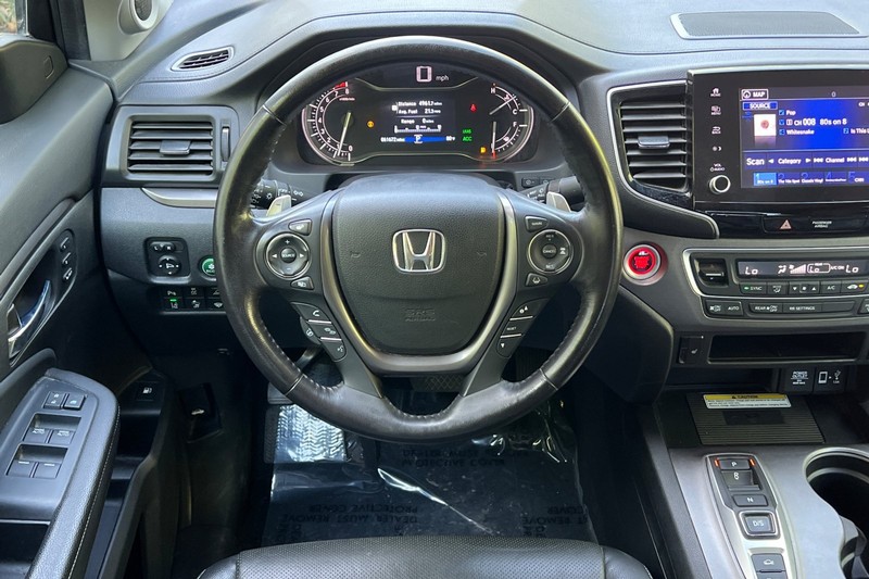 Honda Ridgeline Vehicle Full-screen Gallery Image 16