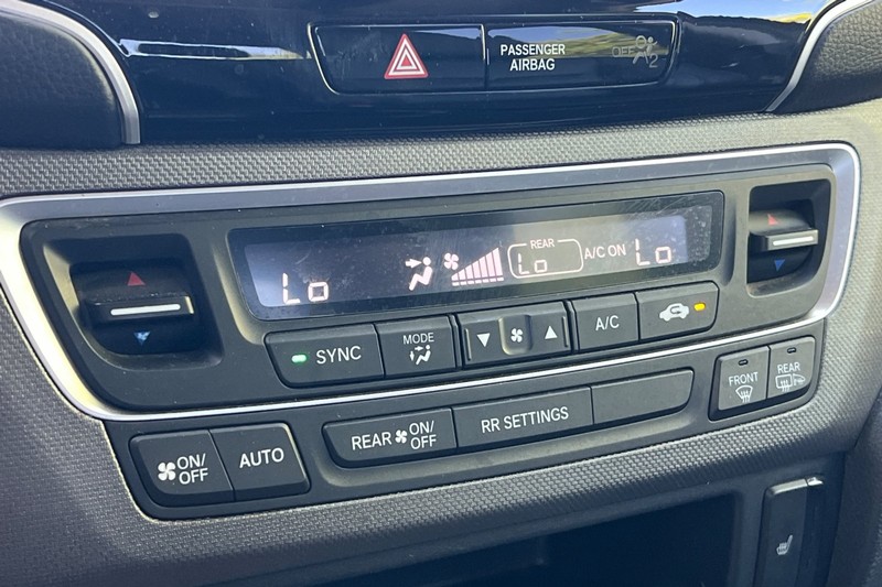 Honda Ridgeline Vehicle Full-screen Gallery Image 27