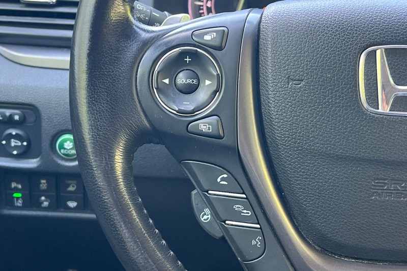 Honda Ridgeline Vehicle Full-screen Gallery Image 35