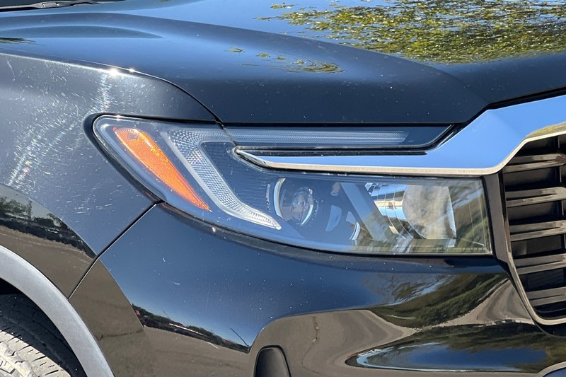Honda Ridgeline Vehicle Full-screen Gallery Image 46