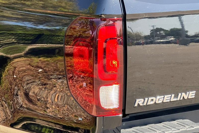 Honda Ridgeline Vehicle Full-screen Gallery Image 48