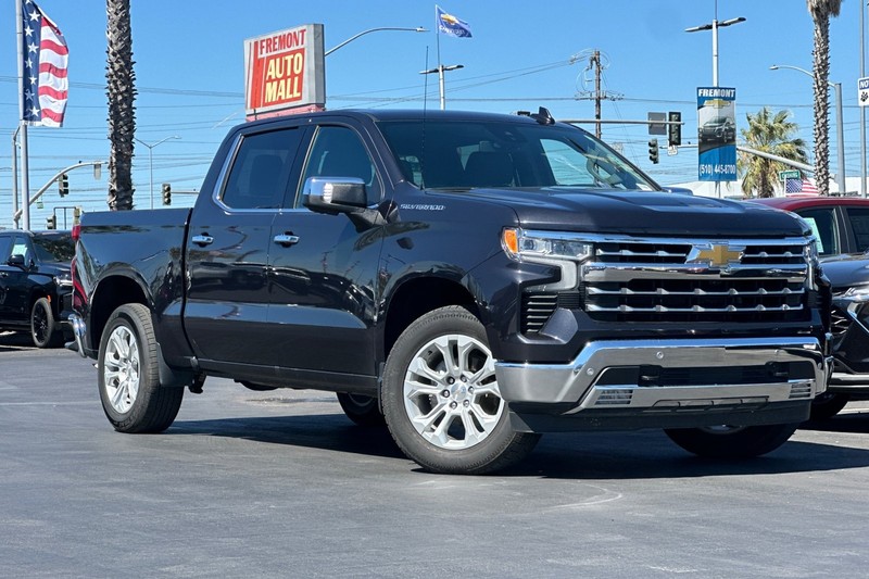 Chevrolet Silverado 1500 Vehicle Full-screen Gallery Image 02