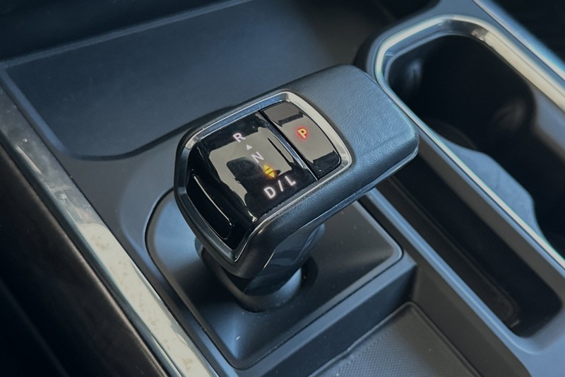 Chevrolet Silverado 1500 Vehicle Full-screen Gallery Image 33