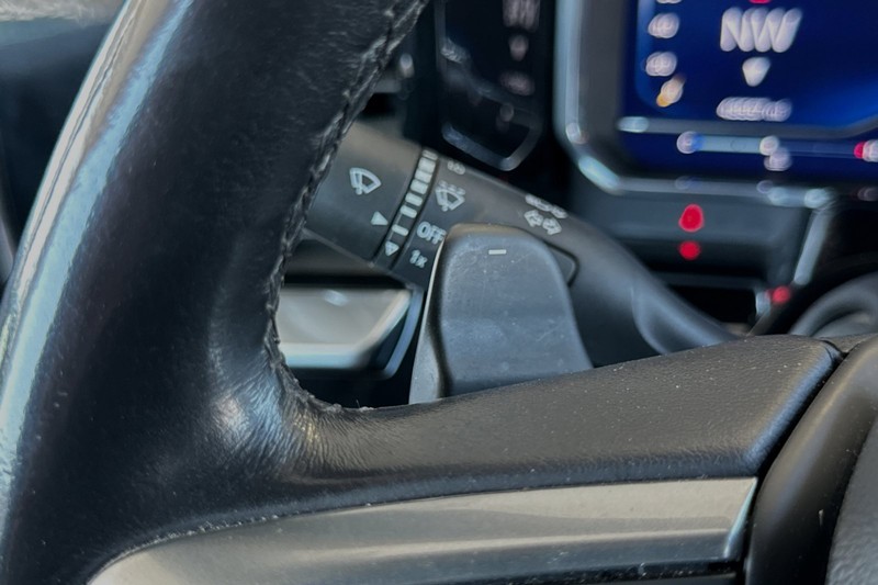 Chevrolet Silverado 1500 Vehicle Full-screen Gallery Image 37
