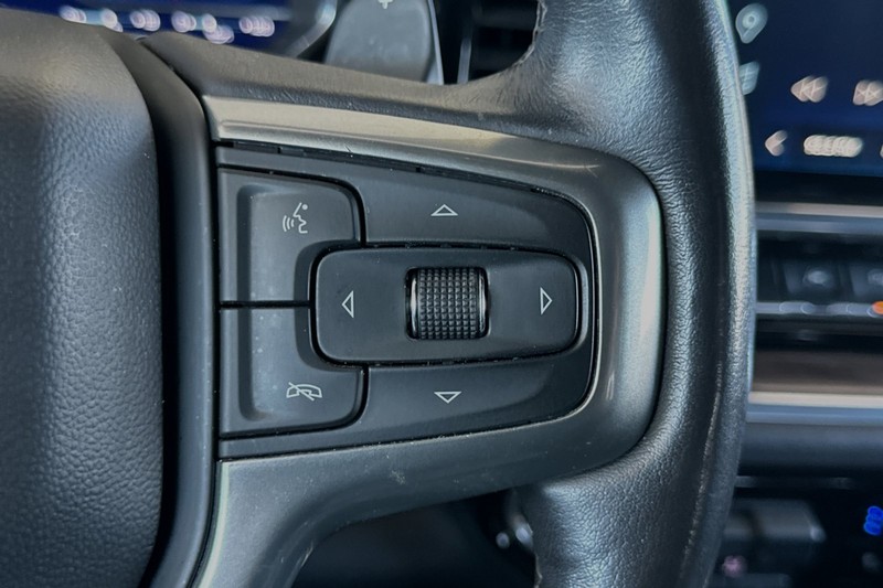 Chevrolet Silverado 1500 Vehicle Full-screen Gallery Image 38