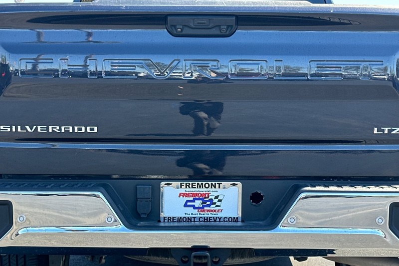 Chevrolet Silverado 1500 Vehicle Full-screen Gallery Image 50