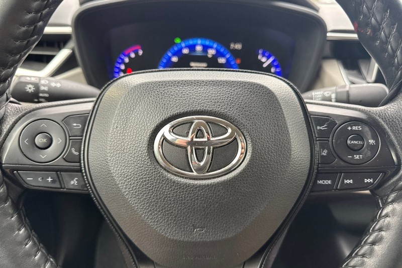 Toyota Corolla Vehicle Full-screen Gallery Image 34