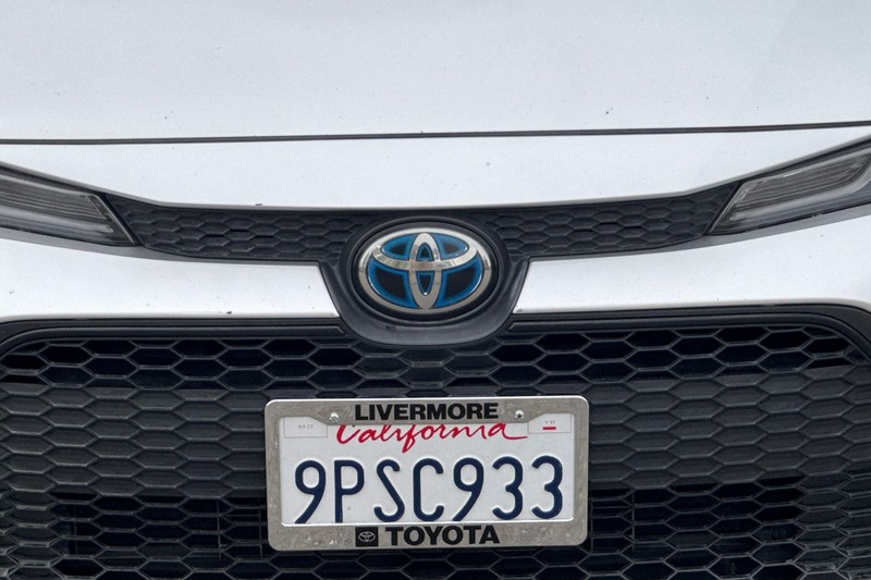 Toyota Corolla Vehicle Full-screen Gallery Image 46
