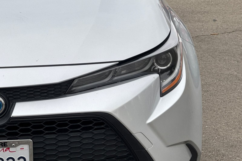 Toyota Corolla Vehicle Full-screen Gallery Image 50