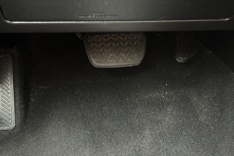 Toyota 4Runner Vehicle Full-screen Gallery Image 44