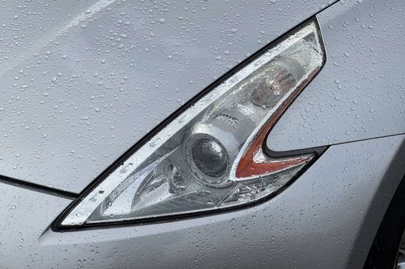 Nissan 370Z Vehicle Full-screen Gallery Image 48