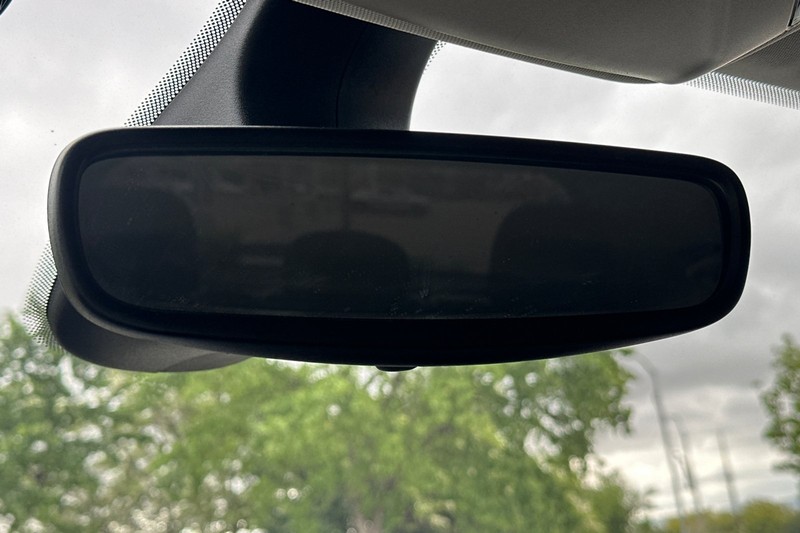 Jeep Compass Vehicle Full-screen Gallery Image 25
