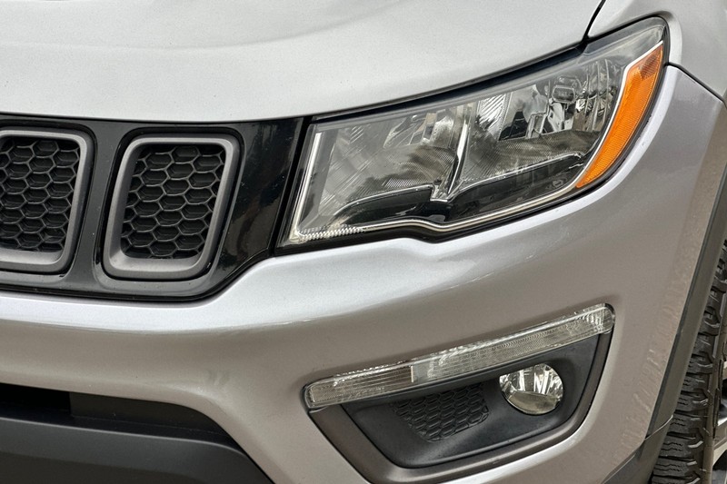Jeep Compass Vehicle Full-screen Gallery Image 48