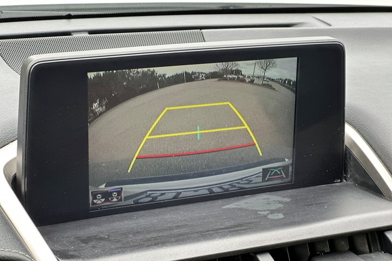 Lexus NX Vehicle Full-screen Gallery Image 27