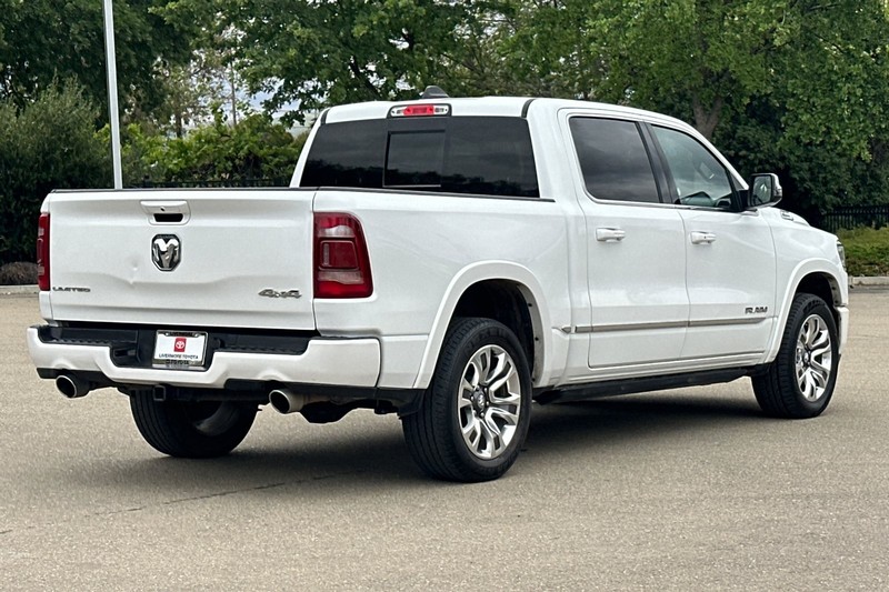 Ram 1500 Vehicle Full-screen Gallery Image 04
