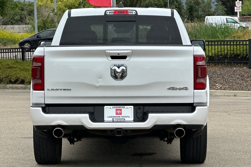 Ram 1500 Vehicle Full-screen Gallery Image 05