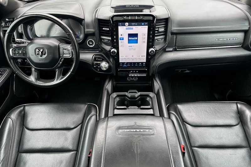 Ram 1500 Vehicle Full-screen Gallery Image 15