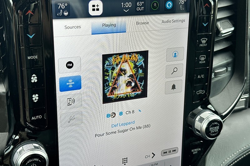 Ram 1500 Vehicle Full-screen Gallery Image 25