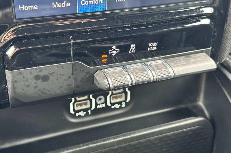 Ram 1500 Vehicle Full-screen Gallery Image 30