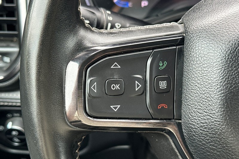 Ram 1500 Vehicle Full-screen Gallery Image 35