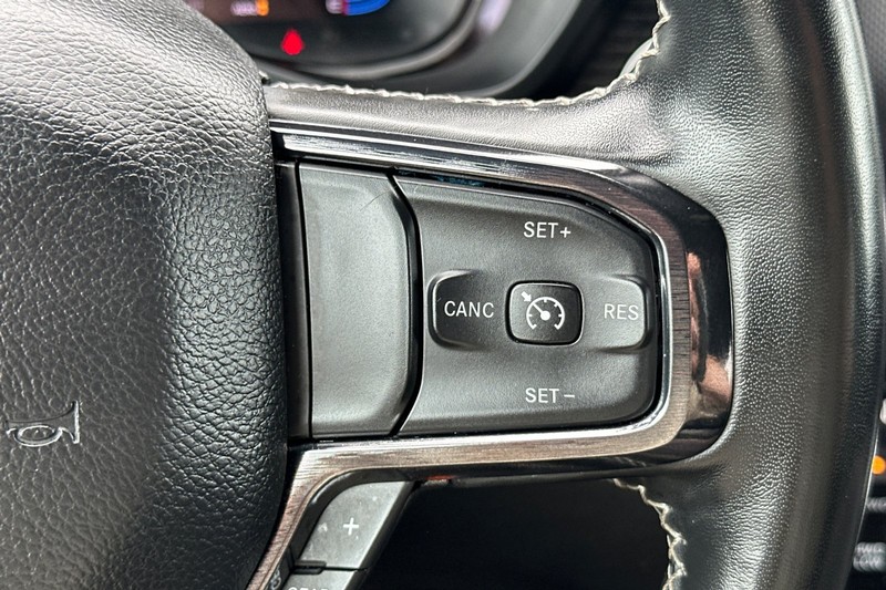 Ram 1500 Vehicle Full-screen Gallery Image 37