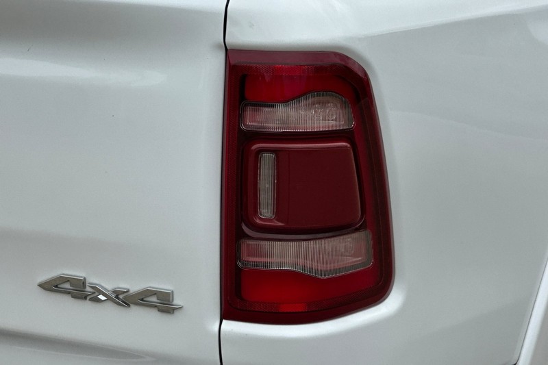 Ram 1500 Vehicle Full-screen Gallery Image 47
