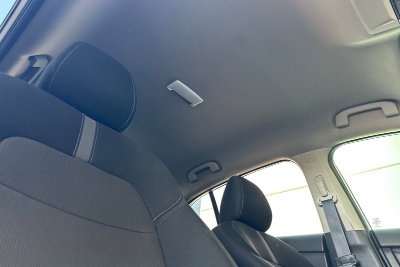 Nissan Sentra Vehicle Full-screen Gallery Image 19