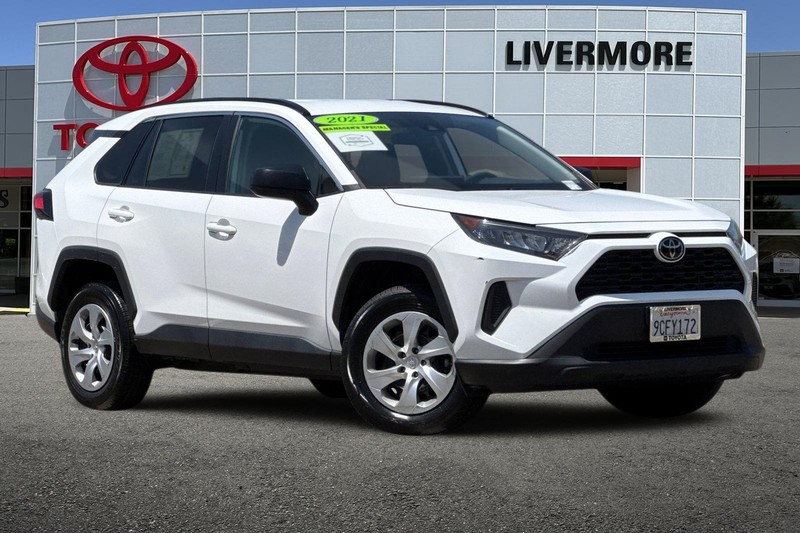 Toyota RAV4 Vehicle Full-screen Gallery Image 02