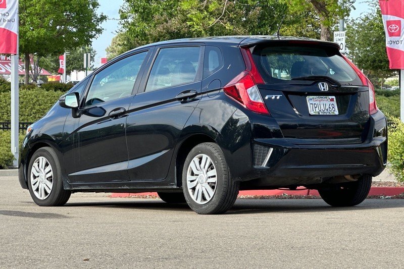 Honda Fit Vehicle Full-screen Gallery Image 06