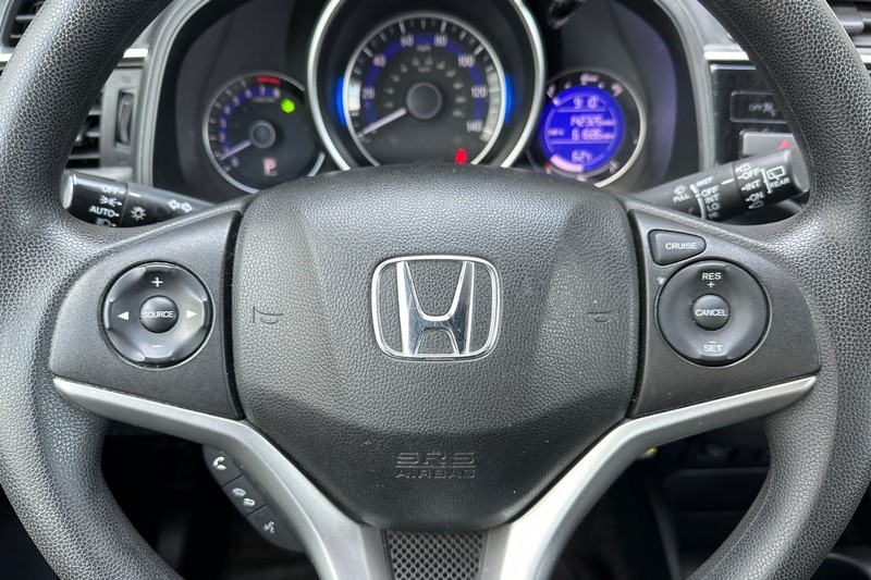 Honda Fit Vehicle Full-screen Gallery Image 34