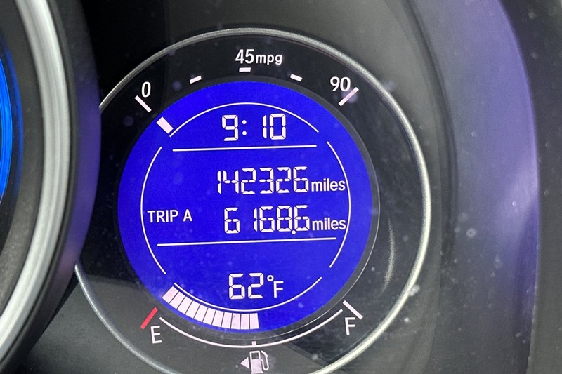 Honda Fit Vehicle Full-screen Gallery Image 40