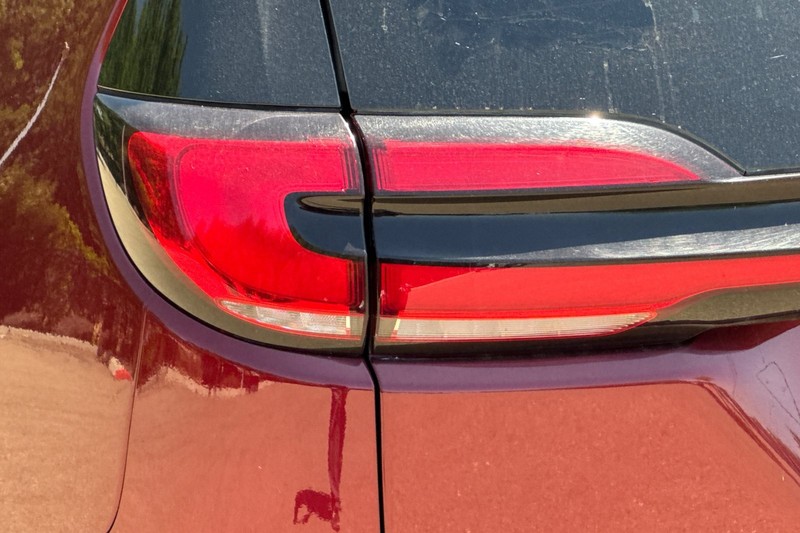 Chrysler Pacifica Vehicle Full-screen Gallery Image 45