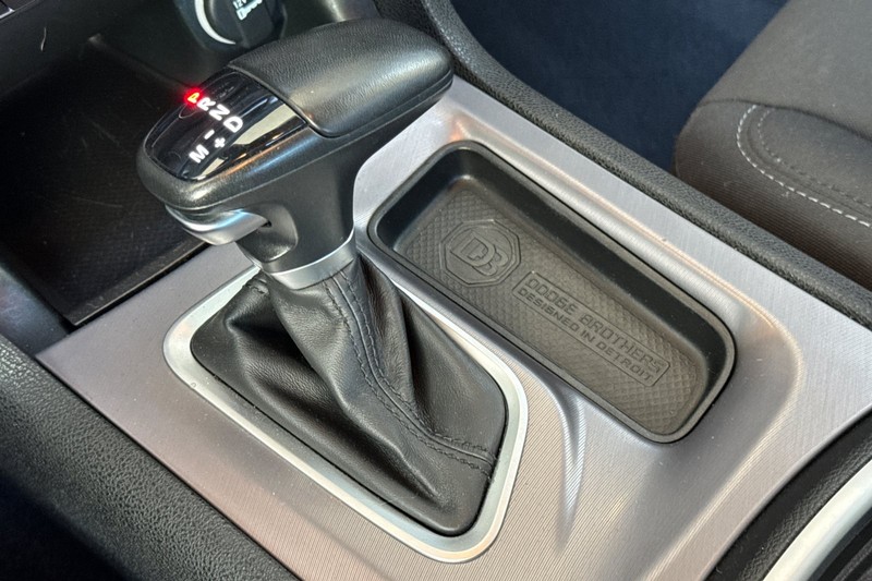Dodge Charger Vehicle Full-screen Gallery Image 30