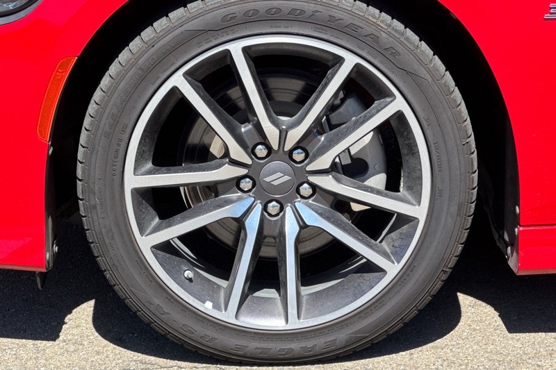 Dodge Charger Vehicle Full-screen Gallery Image 40
