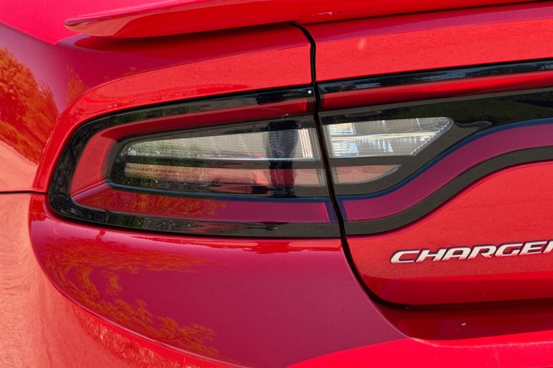 Dodge Charger Vehicle Full-screen Gallery Image 42