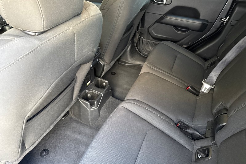 Jeep Gladiator Vehicle Full-screen Gallery Image 14