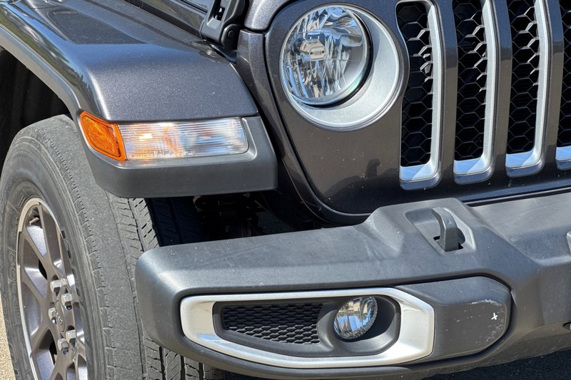 Jeep Gladiator Vehicle Full-screen Gallery Image 42