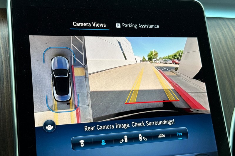 Mercedes-Benz CLE Vehicle Full-screen Gallery Image 27