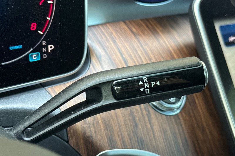 Mercedes-Benz CLE Vehicle Full-screen Gallery Image 33