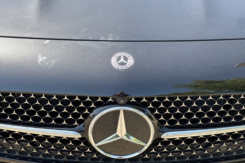 Mercedes-Benz CLE Vehicle Full-screen Gallery Image 46