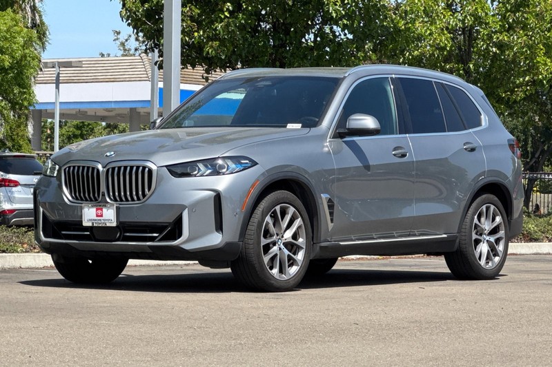BMW X5 Vehicle Full-screen Gallery Image 08