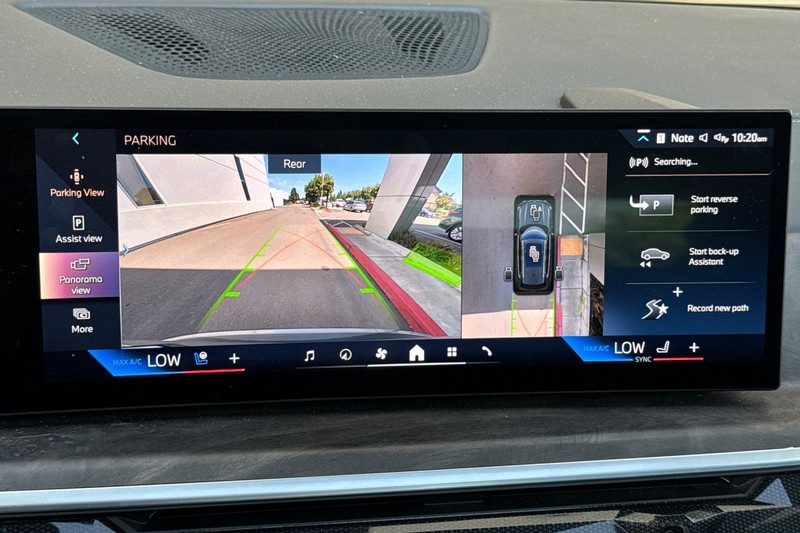 BMW X5 Vehicle Full-screen Gallery Image 27