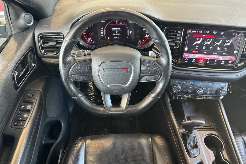 Dodge Durango Vehicle Full-screen Gallery Image 16