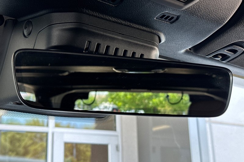 Jeep Wrangler 4xe Vehicle Full-screen Gallery Image 25