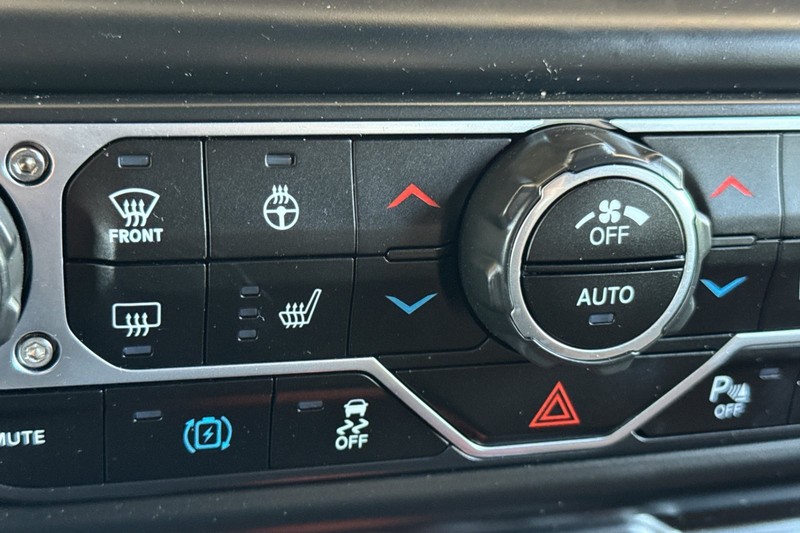 Jeep Wrangler 4xe Vehicle Full-screen Gallery Image 29